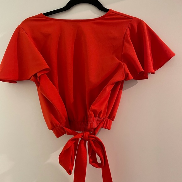 AQUA cropped top- only worn once!!! VERY Cute- size small! - Picture 5 of 5